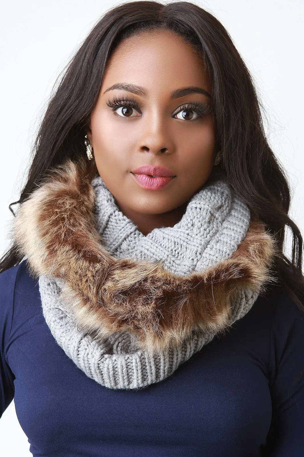 Cable Knit Faux Fur Trim Circle Scarf