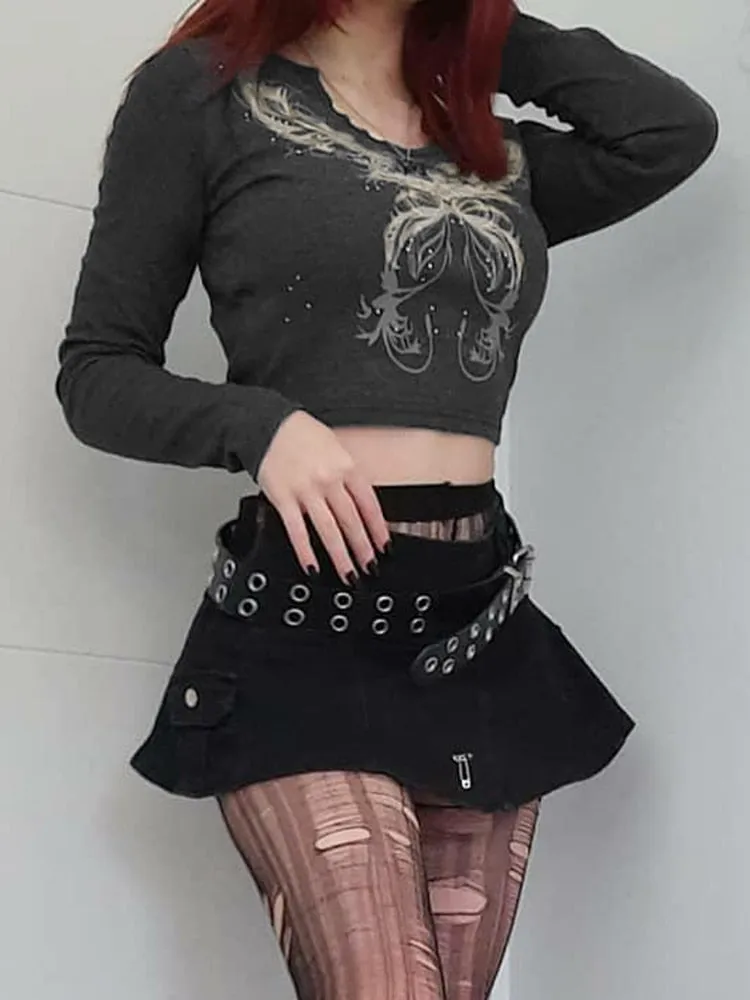 Casual Harajuku Gothic Cropped T-shirt with Printed Design